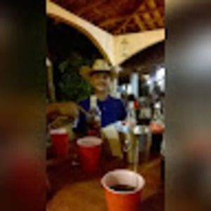 Meet your Posher, Claudio